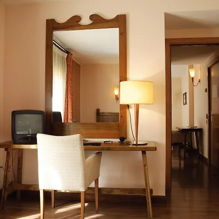 Hotel Pirineos-3